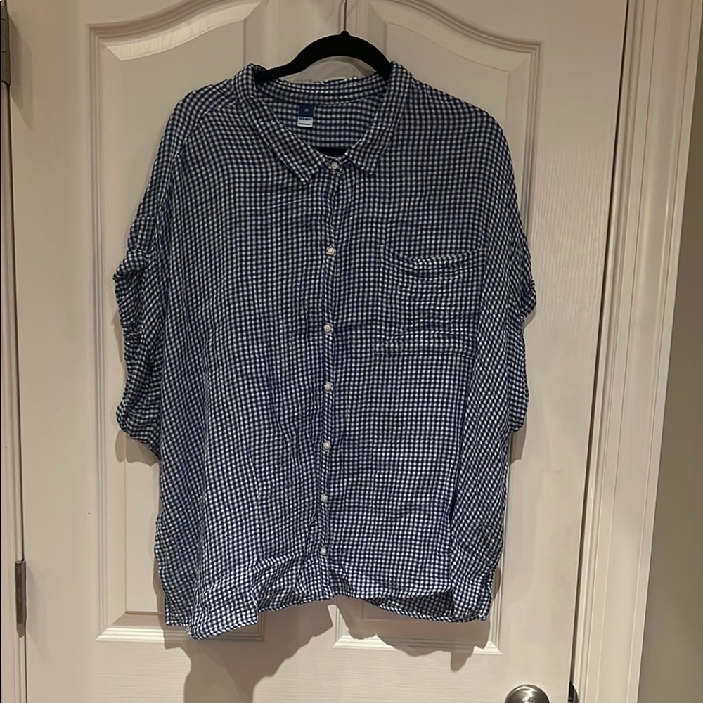 Old navy women’s Blue Gingham camp Shirt
